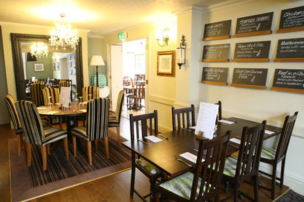 Kings Arms Hotel by Greene King Inns Westerham Restaurant bilde